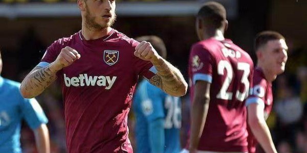 yl23455永利官网-英媒：西汉姆有意租借阿瑙托维奇 薪酬成最大障碍