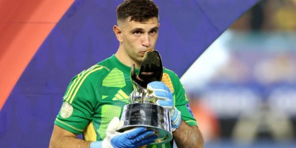 金球奖评委骆明：我为何选罗德里第1、维尼修斯第3