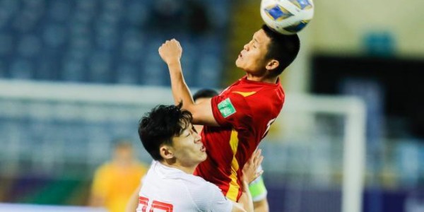 yl23455永利官网-复制粘贴！面对越南日本 我们连头球优势都丢了……