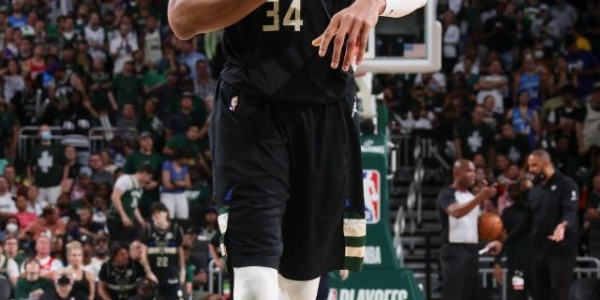 yl23455永利官网-字母哥终于放弃三分球 篮下14中10冲垮篮网防线